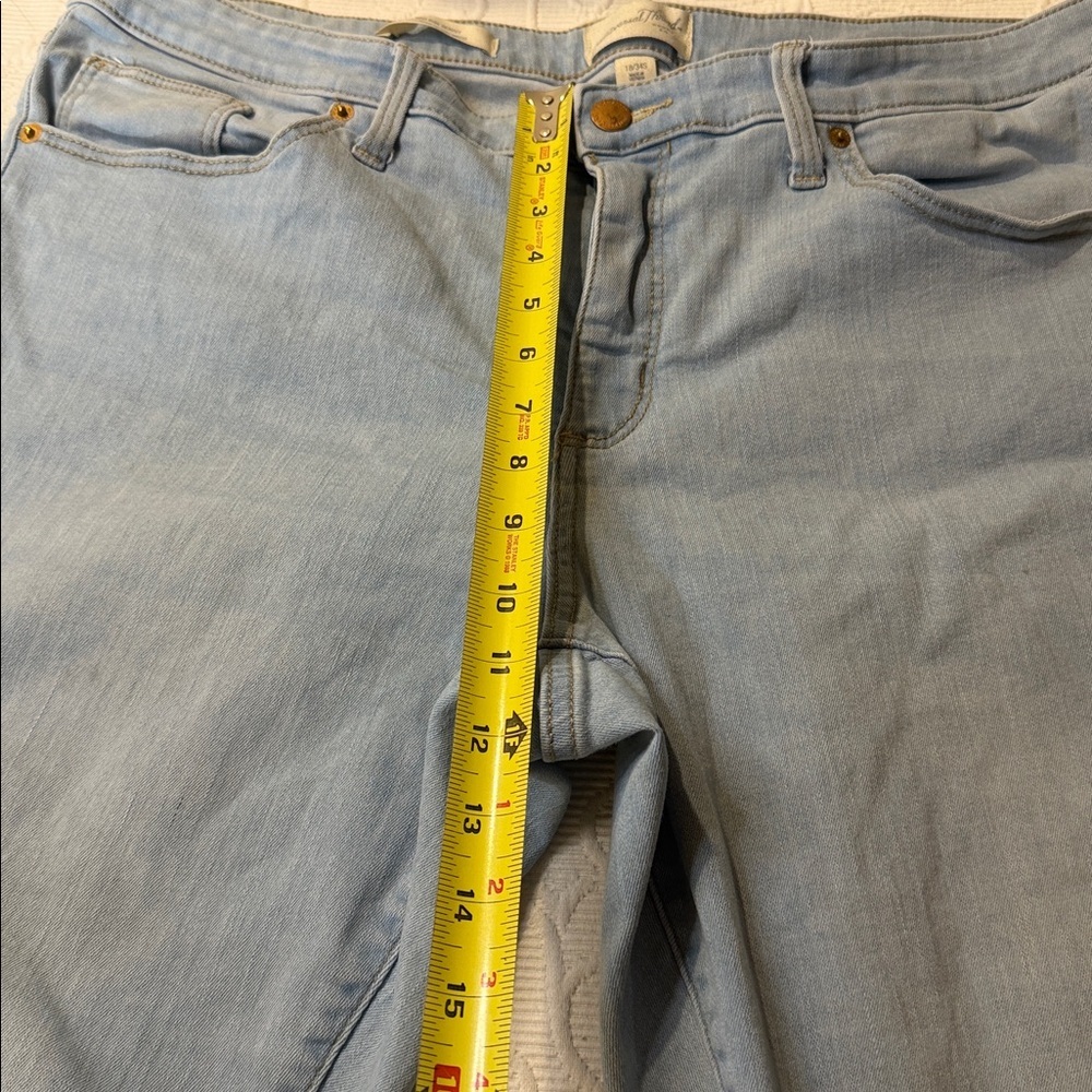 Universal Thread Mid Rise Skinny Jeans - Light Blue - Picture 9 of 11